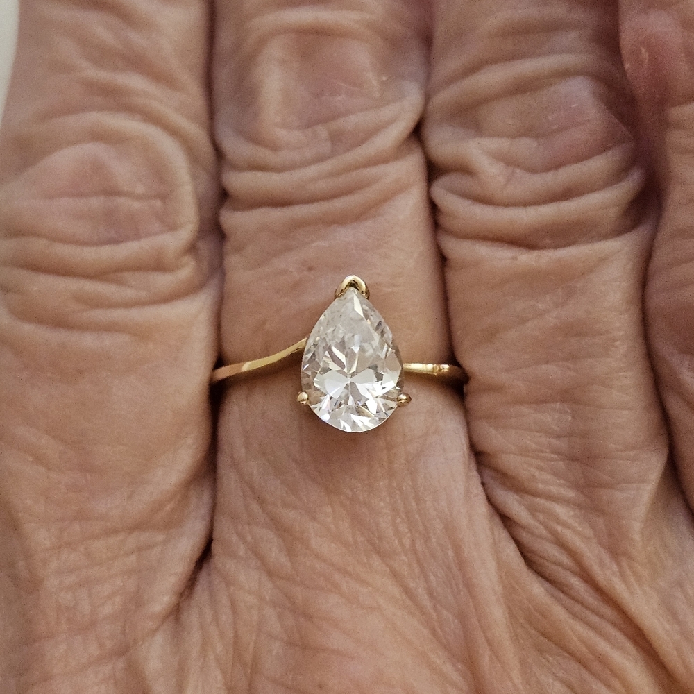 10k Yellow Gold Lind C.J.C. Pear Cubic Zirconia Ring Sz 8 2.5 Grams